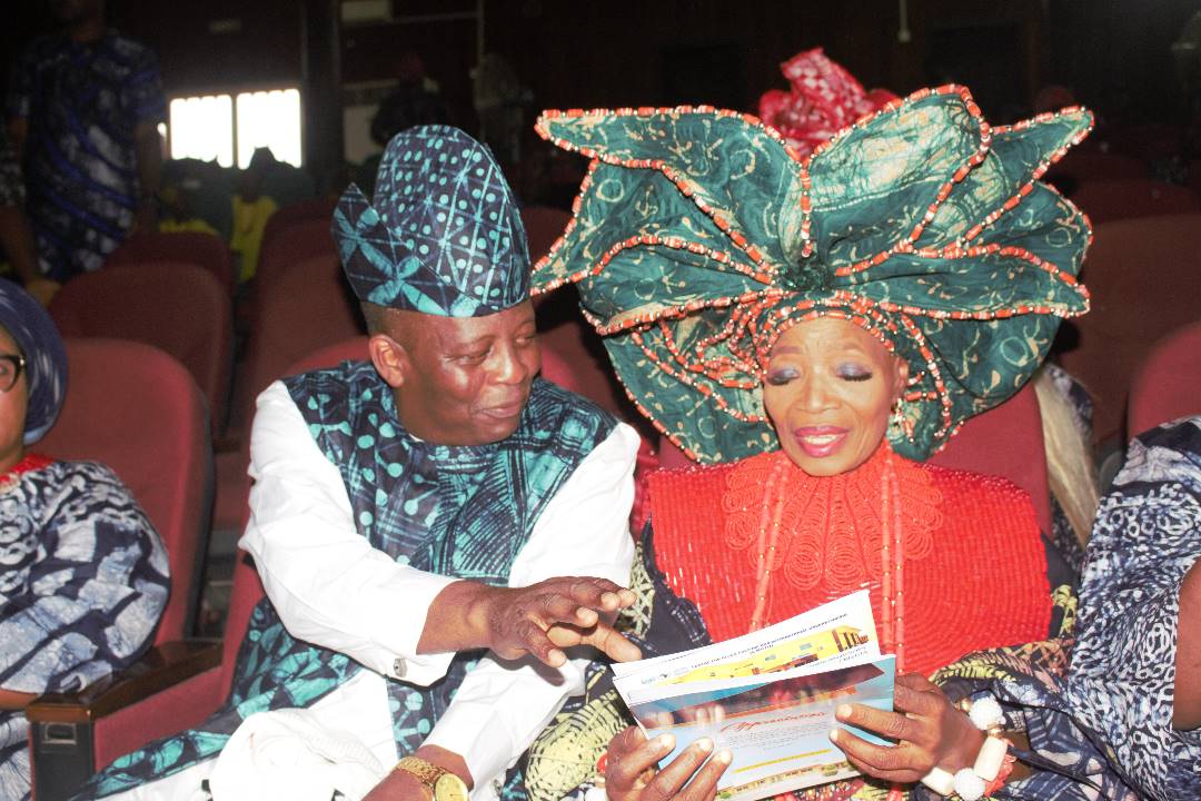 Nike Okundaye